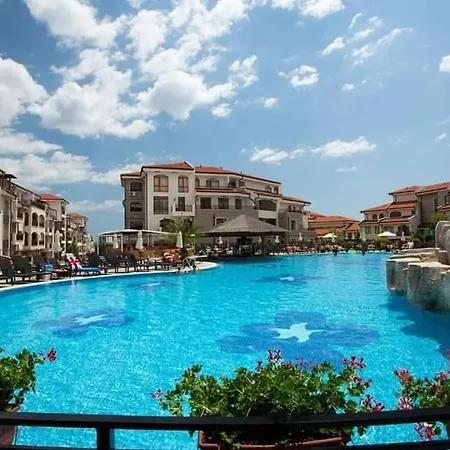 Victoria Villa, 13 Merlot Street, The Vineyards Resort, Aheloy, Pomorie. *