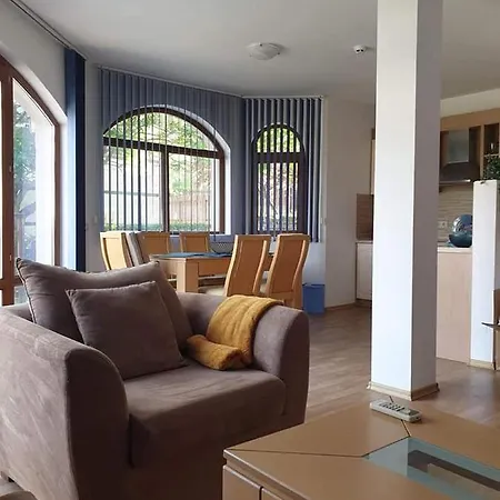 Victoria Villa, 13 Merlot Street, The Vineyards Resort, Aheloy, Pomorie. Burgas